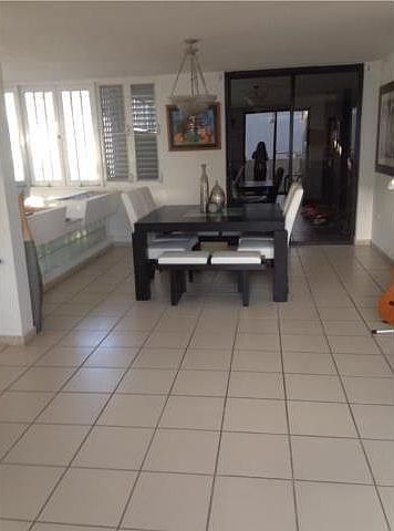 2nd image of B14 Ave San Pedro