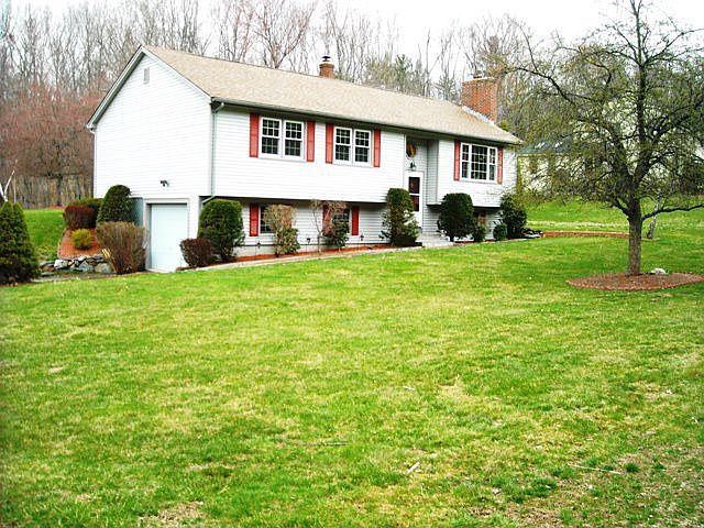 Perfectly nestled on 1 a