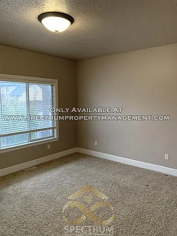 4074 W Cypress — Photo 4