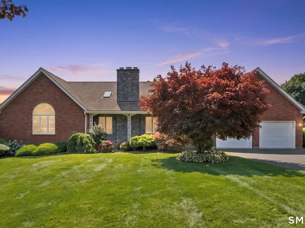 32 Knob Hill Lane, Bristol, CT 06010