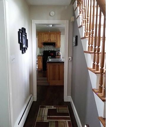 Dramatic Colonial entry way...