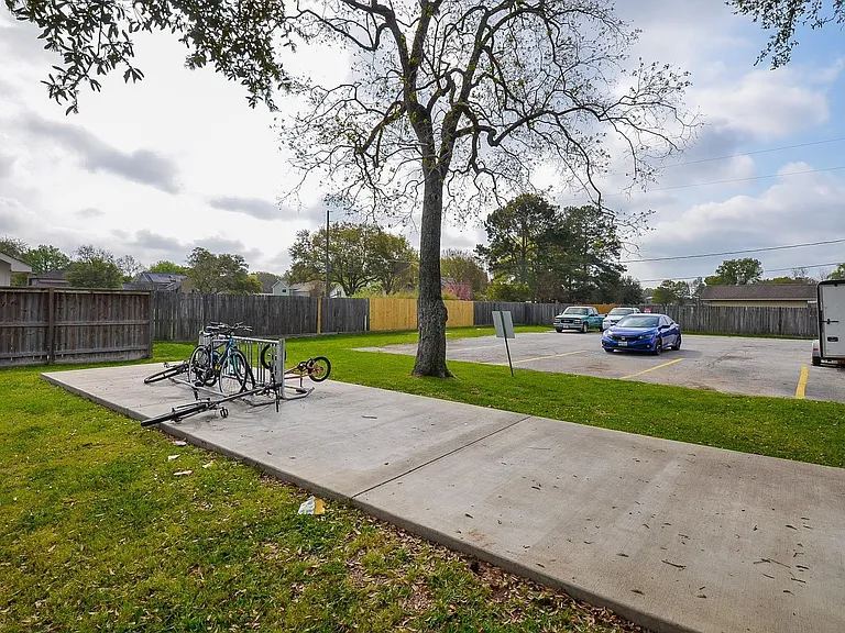 1518 East Ave #104 — Photo 3