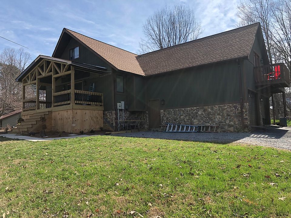 1st image of 161 Horseshoe Dr