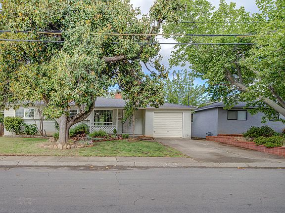 2nd image of 2804 Yana Ave