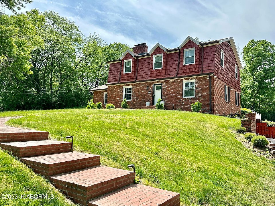 1st image of 2109 Marilyn Dr