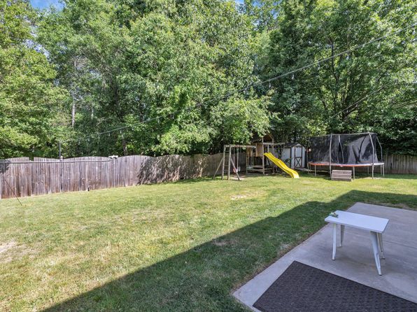 312 Grassy Point Rd, Apex, NC 27502