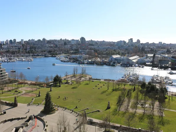 583 Beach Cres #1606, Vancouver, BC V6Z 3E6