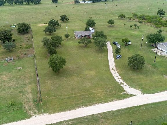 2nd image of 76 Oak Creek Dr