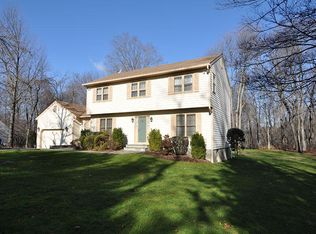 8 Banksville Rd, Armonk, NY 10504