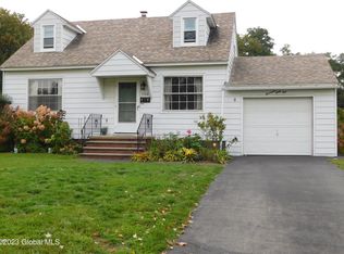 1764 Devendorf Rd, Schenectady, NY 12303