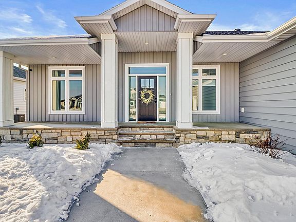 2nd image of 2700 Golden Ln S