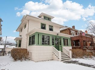 821 Gunderson Ave, Oak Park, IL 60304