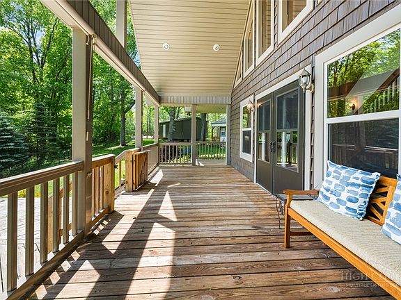 5th image of 1284 River Breeze Drive