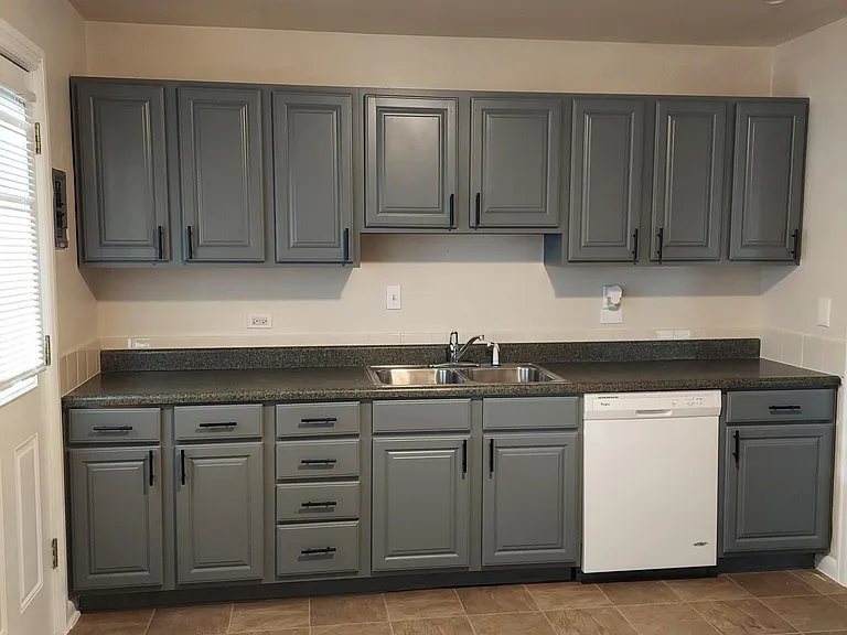 1280 S Quieto Way — Photo 3