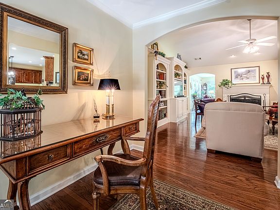 4th image of 1170 Glen Ln