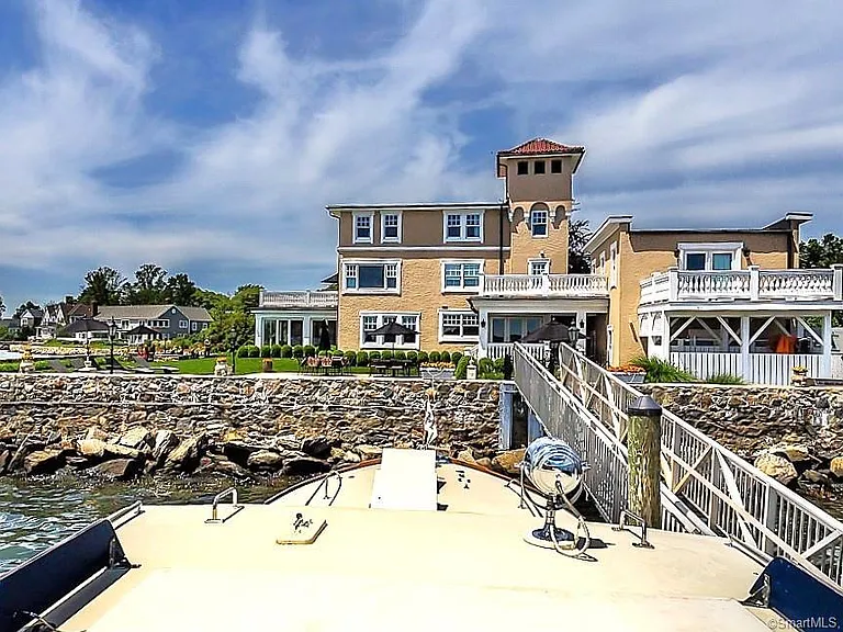 144 Davenport Dr — Photo 4