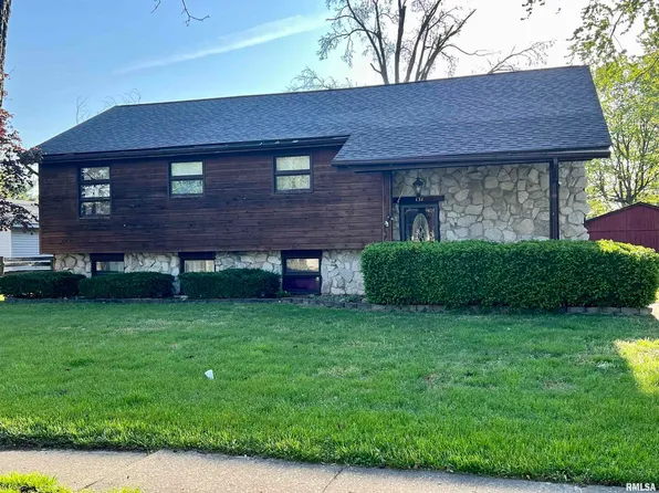 131 Breese St, Centralia, IL 62801