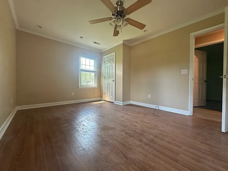 4646 Manchester Dr — Photo 8