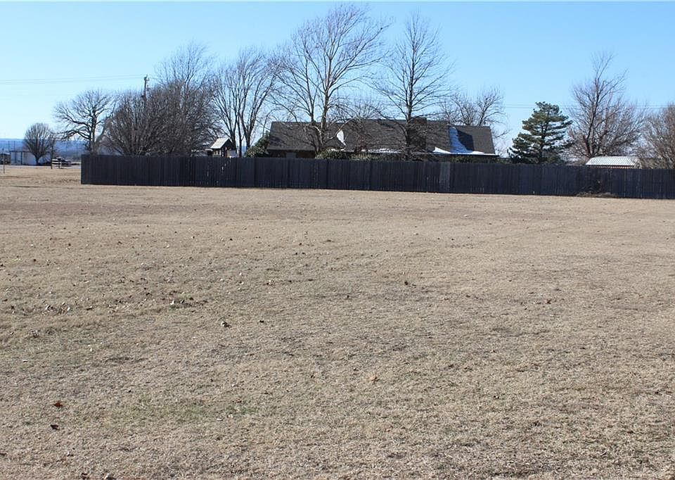 2nd image of Oxford Rd Lot 13