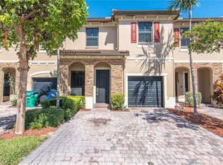 11341 SW 233rd St, Homestead, FL 33032