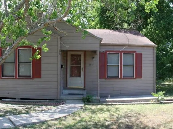 2847 Austin St, Corpus Christi, TX 78404