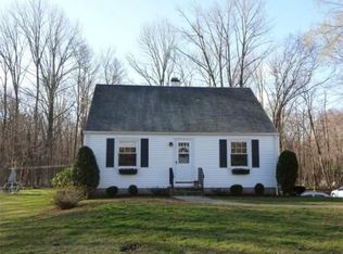 17 Spring St, Foxboro, MA 02035