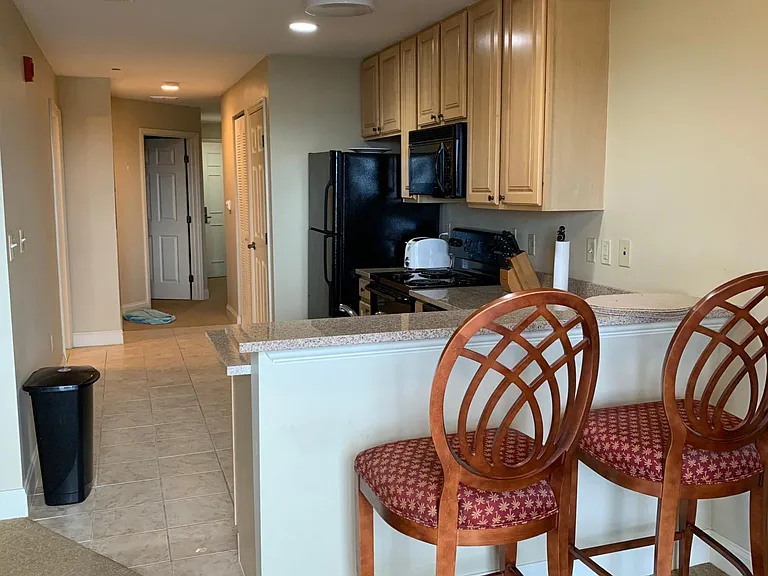 215 W College Ave #506A — Photo 10