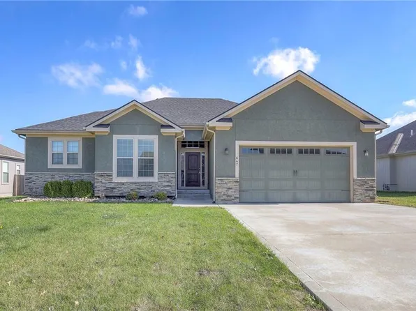 647 SW Crestview Dr, Grain Valley, MO 64029