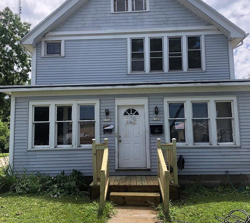 1st image of 1733-1735 W Custer Ave