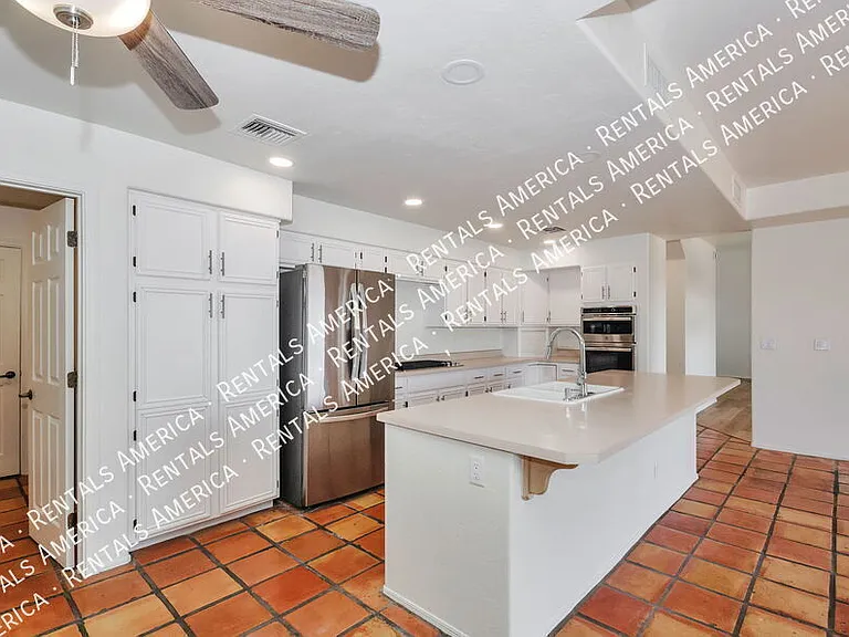 1150 W Masters Cir — Photo 12