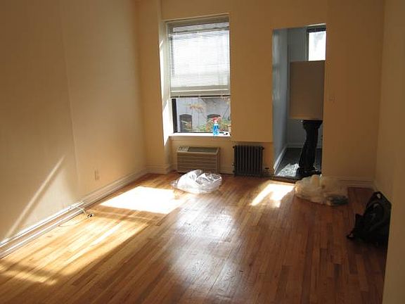 3rd image of 400 E 81st St