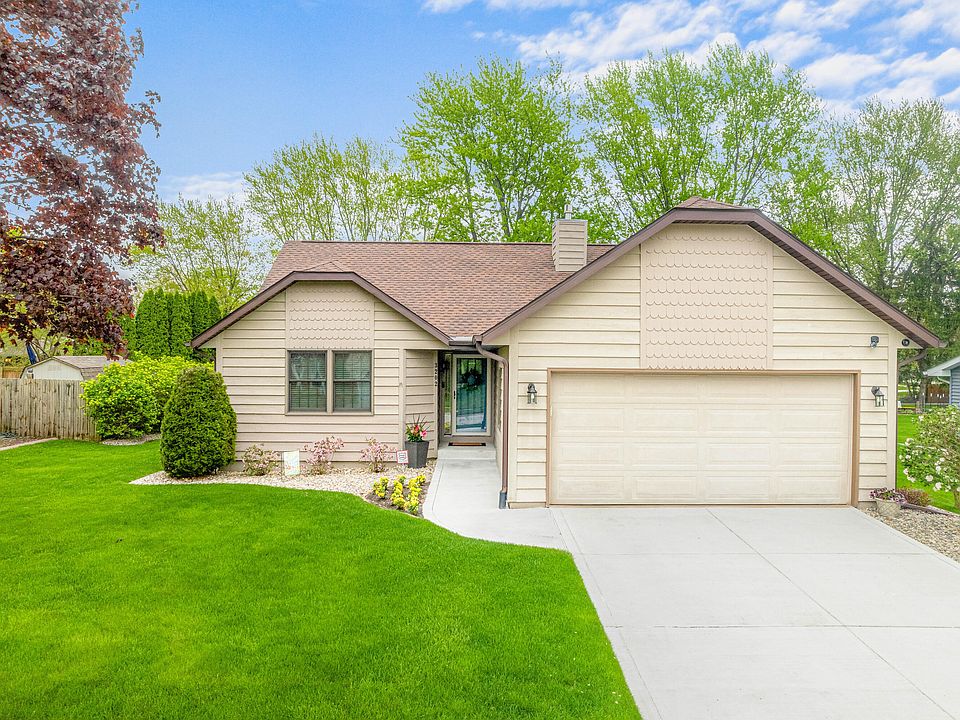 1st image of 3202 Parker Dr