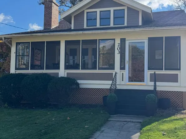 203 West Geneva STREET, Williams Bay, WI 53191