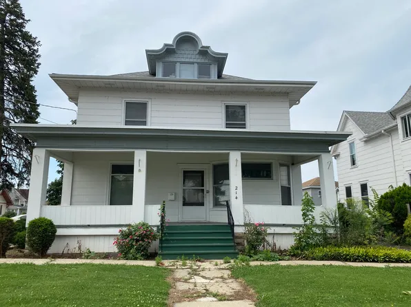 214 Gale St, Aurora, IL 60506