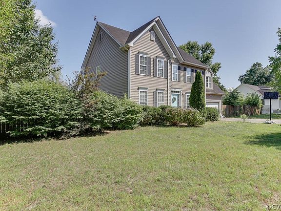 2nd image of 805 Cressfield Dr