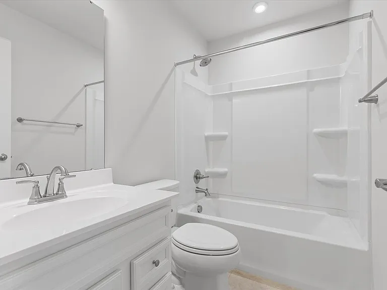 151 Crown St — Photo 17