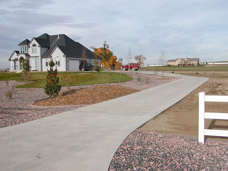 Driveway and house