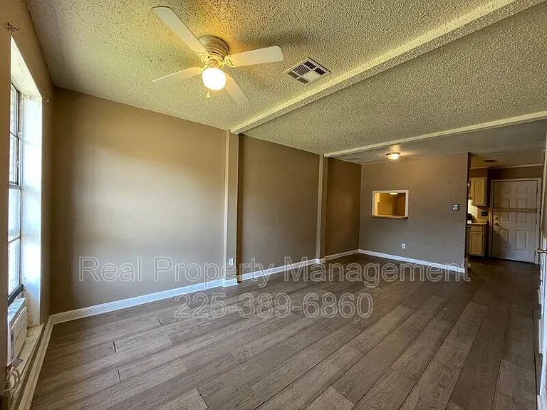 750 Hospital Rd #P-3 — Photo 3