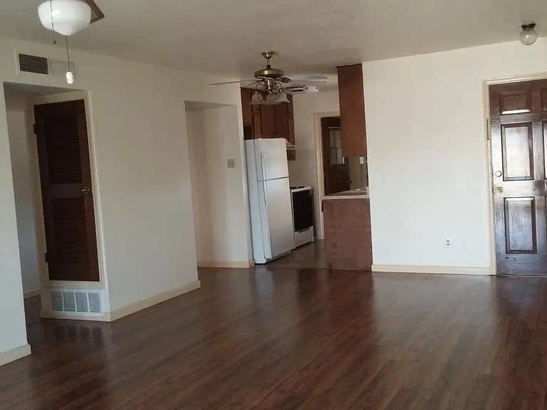 8419 Mettler Dr — Photo 6