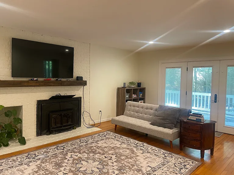 620 Arlington St — Photo 14