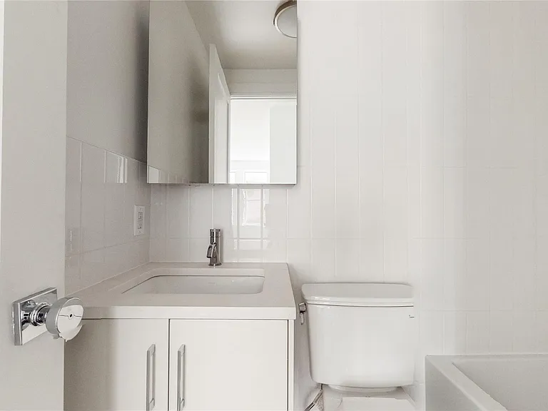 148-09 Northern Blvd #5M — Photo 10
