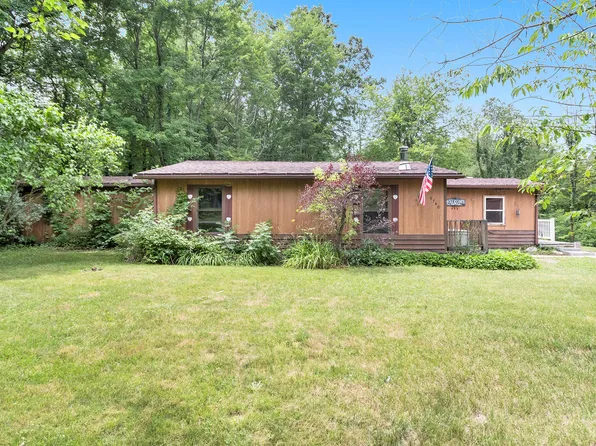 9740 Kingsbury Rd, Delton, MI 49046