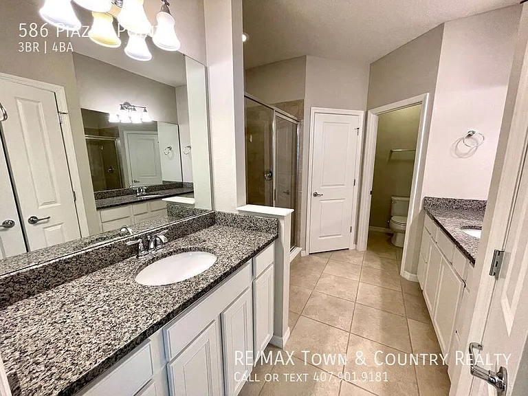 586 Piazza Point — Photo 10