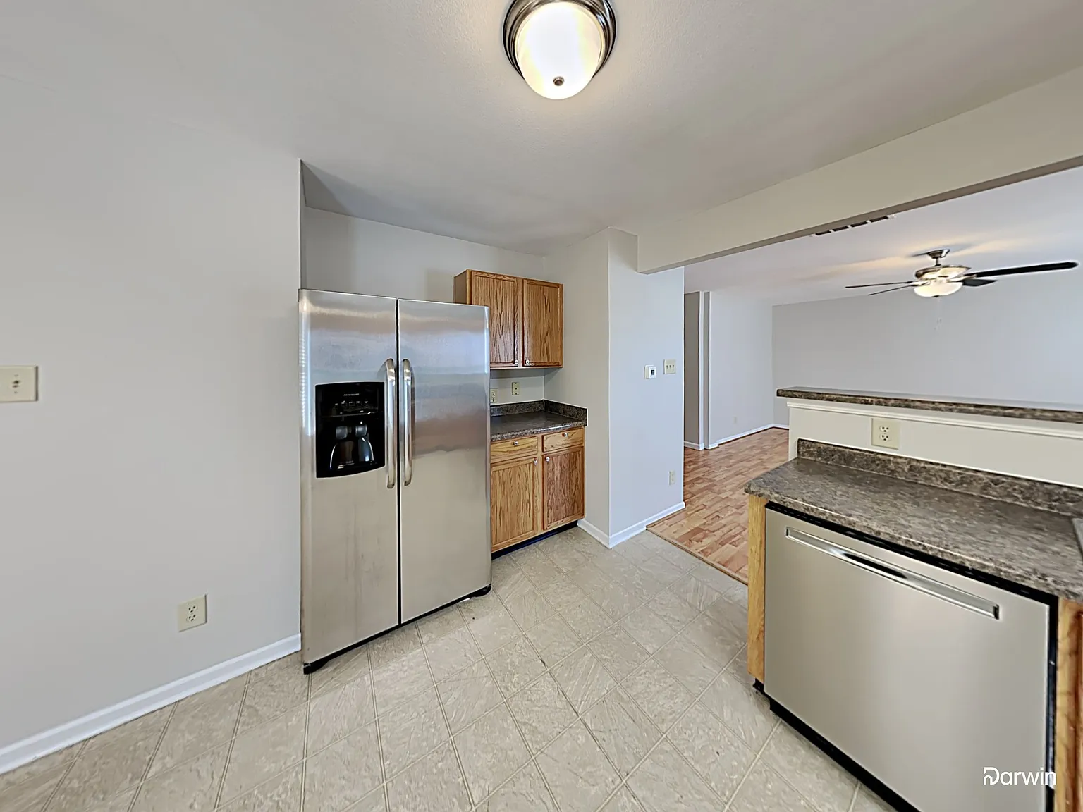 4 bed, 2.5 bath, 2041 sqft, $1,930 — Photo 3