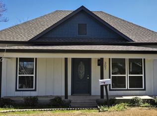 307 E Waco St, Ennis, TX 75119