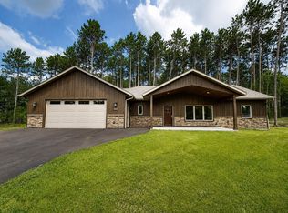 1002 10th St E, Menomonie, WI 54751