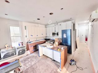 32-15 37th St #2, Astoria, NY 11103