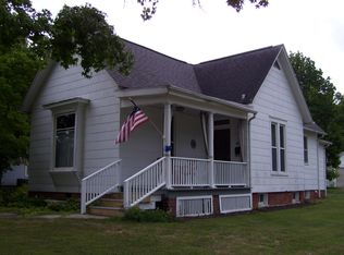 521 W Main St, Monticello, IL