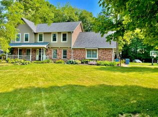 9935 Birchwood Ct, Carmel, IN 46280