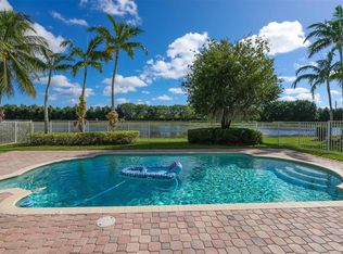 785 Nandina Dr, Weston, FL 33327